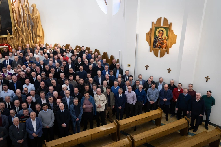 Tarnów. Dzień skupienia dla nadzwyczajnych szafarzy - cz. 3