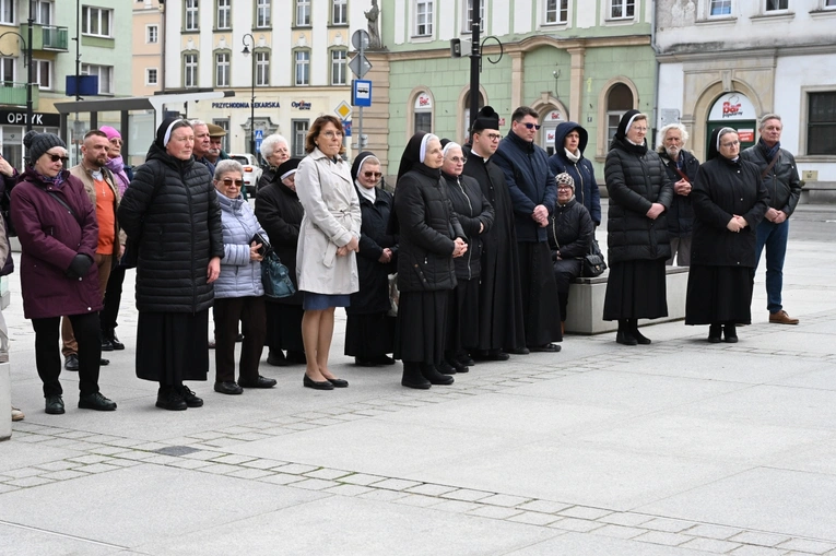 Odsłonięcie tablicy poświęconej błogosławionym męczennicom
