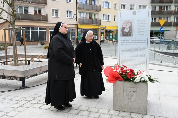 Odsłonięcie tablicy poświęconej błogosławionym męczennicom