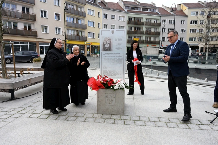 Odsłonięcie tablicy poświęconej błogosławionym męczennicom