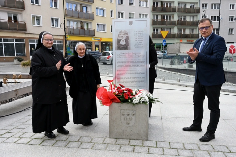 Odsłonięcie tablicy poświęconej błogosławionym męczennicom
