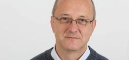 Ponuro? Odsuń zasłonę