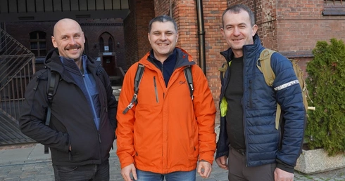 EDK Wrocław - Salezjanie. A każdy krzyż ma swoją historię