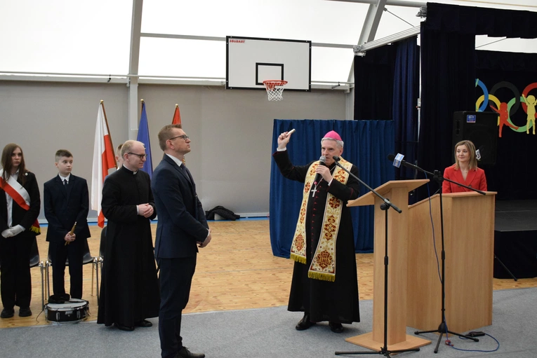 Poświęcenie nowej hali sportowej w Sandomierzu