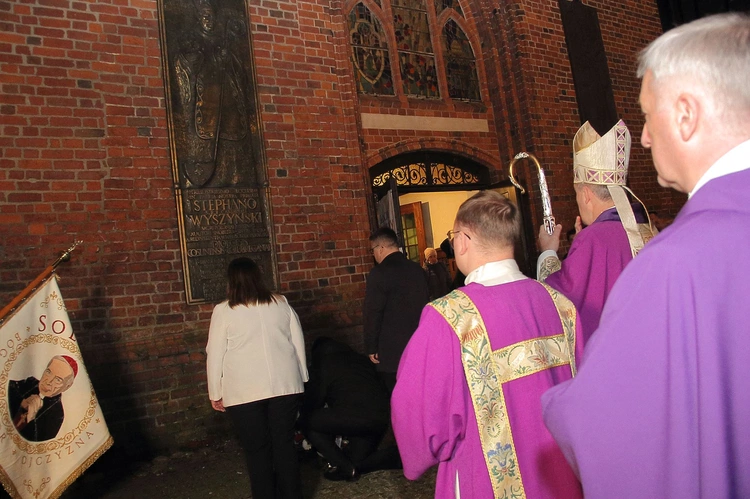 Msza św. o rychłą kanonizację kard. Wyszyńskiego - cz. 2