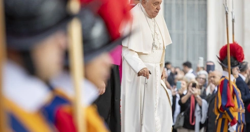 Kard. Parolin: Papież nigdy nie przestał rządzić Kościołem