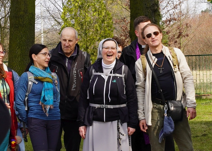 Pielgrzymka Drogą św. Jakuba z Zębic do katedry wrocławskiej