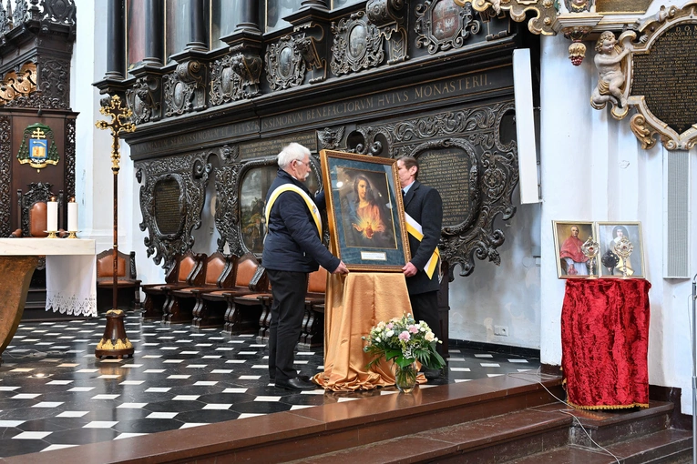 Rycerze Kolumba i preregrynacja wizerunku Najświętszego Serca Jezusa