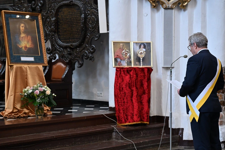 Rycerze Kolumba i preregrynacja wizerunku Najświętszego Serca Jezusa