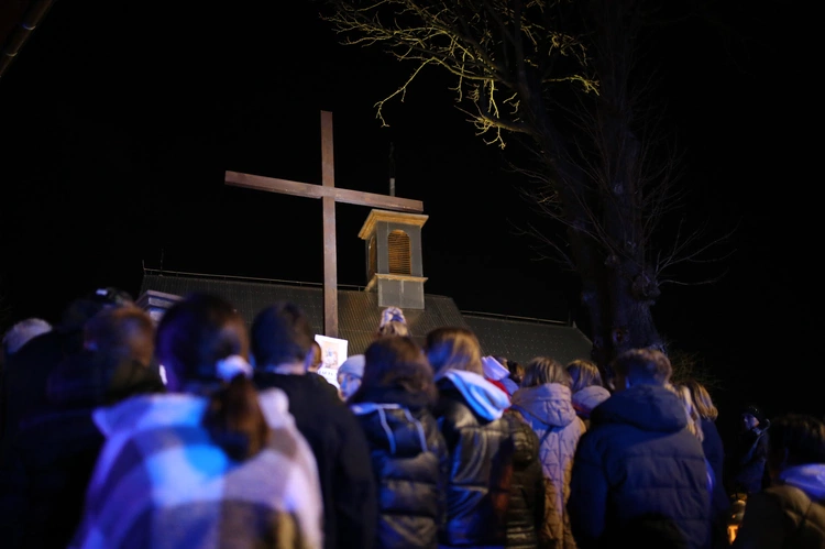 Słupia. Droga Krzyżowa w intencji trzeźwości