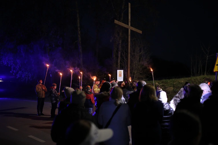 Słupia. Droga Krzyżowa w intencji trzeźwości