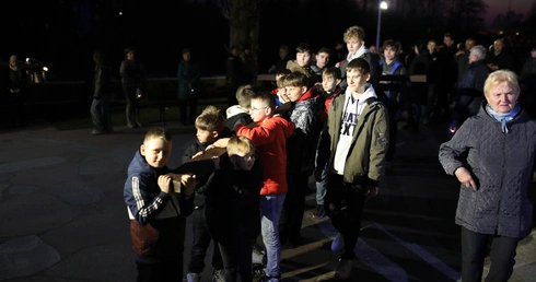 Słupia. Droga Krzyżowa w intencji trzeźwości