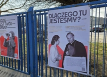 Papieska wystawa w PSP 14 Integracyjnej w Radomiu