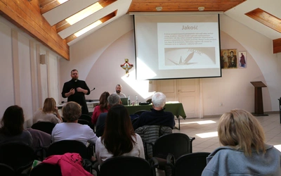 Płońsk. Warsztaty o liturgii Wigilii Paschalnej