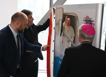 Kraków Airport. Wernisaż wystawy "Życie jest pielgrzymką ciągłych odkryć"