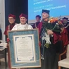 Katowice. Jerzy Buzek doktorem honoris causa Śląskiego Uniwersytetu Medycznego