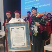Katowice. Jerzy Buzek doktorem honoris causa Śląskiego Uniwersytetu Medycznego