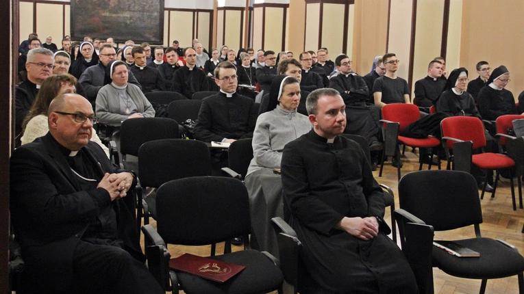 Próba samobójcza może się zdarzyć koło nas. Nie jesteśmy bezradni!
