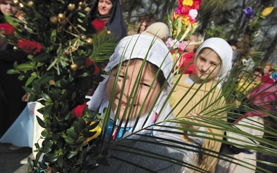 Liturgia to nie wszystko. Komu potrzebna jest pobożność ludowa?