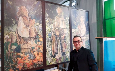 – Witrażowa realizacja trochę potrwa  – mówi Piotr Ostrowski, dyrektor krakowskiego MW. 