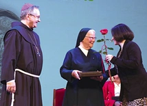 S. Bronisława nazywana jest „chełmińską matką ubogich”.
