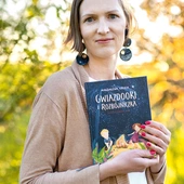 	Ostrowczanka M. Urlich debiutowała książką „Gwiazdooki i Rozbójniczka”.