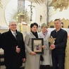 	W rejonie dębickim koordynatorami są Maria i Andrzej Kulasowie (na zdjęciu z prawej). Obok nich Anna Podsiadło, para diecezjalna DK, oraz ks. Wojciech Karpiel.