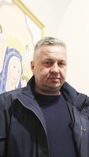 	Mariusz Barnach rozdał ludziom półtora miliona obrazków z modlitwą.