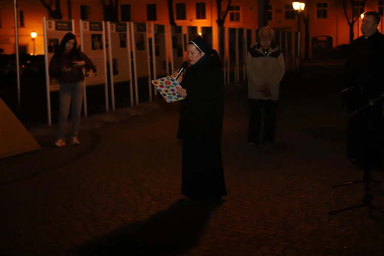 Łowicz. Modlitwa w 20. rocznicę śmierci Jana Pawła II