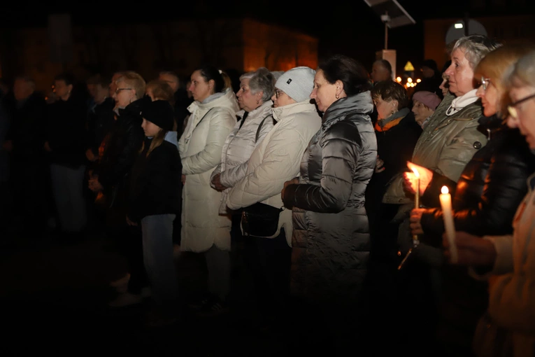 Łowicz. Modlitwa w 20. rocznicę śmierci Jana Pawła II