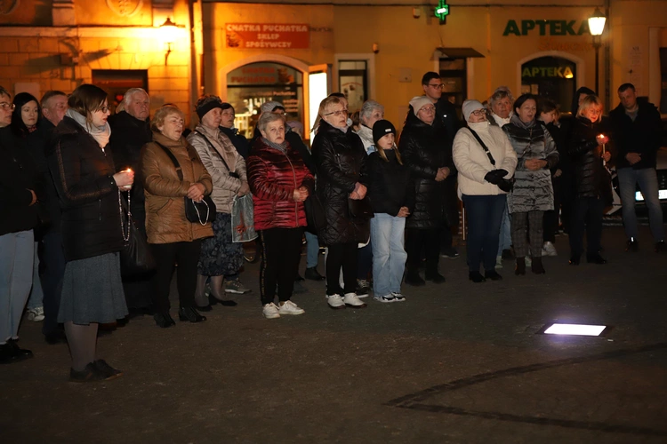Łowicz. Modlitwa w 20. rocznicę śmierci Jana Pawła II