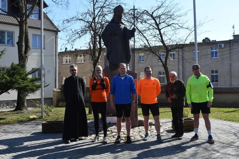 Bieg papieski z Rokitna