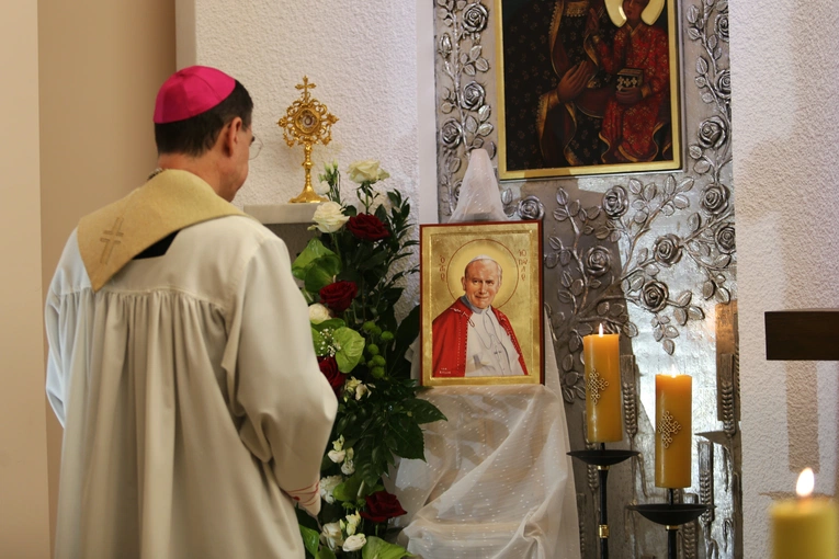 Młodzi dla papieża