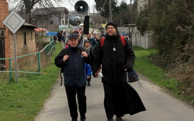 Wędrujący wiernie i z nadzieją na spotkanie w niebie