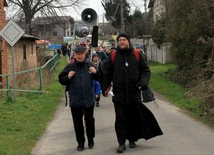 Wędrujący wiernie i z nadzieją na spotkanie w niebie