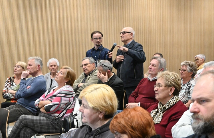 Utracony dom - nowy dom czyli o Kresowianach na Śląsku