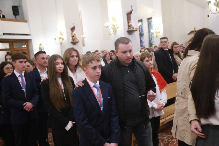 Bierzmowanie w Łososinie Dolnej
