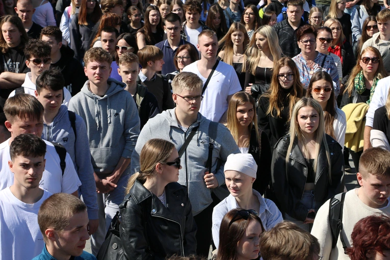 Jasna Góra. Pielgrzymka maturzystów - Droga Krzyżowa 