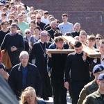 Jasna Góra. Pielgrzymka maturzystów - Droga Krzyżowa 