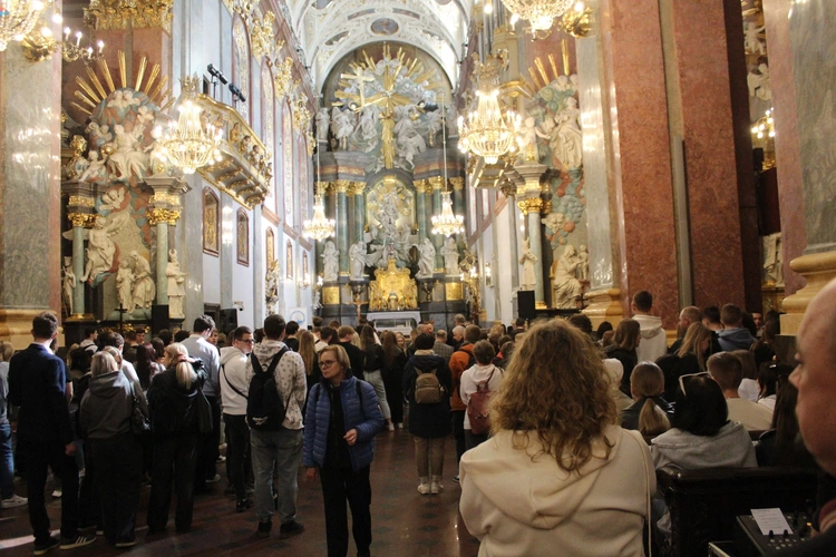 Jasna Góra. Pielgrzymka maturzystów