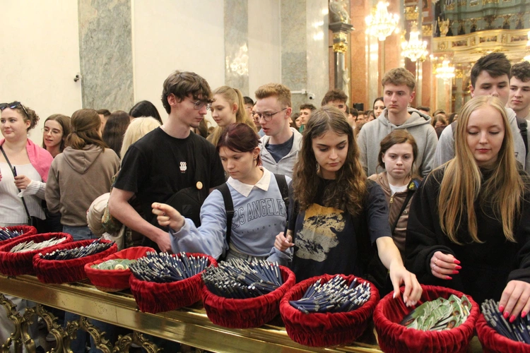 Jasna Góra. Pielgrzymka maturzystów