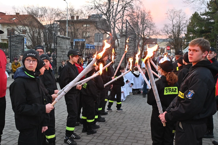 XXIII Miejska Droga Krzyżowa w Nowym Targu 