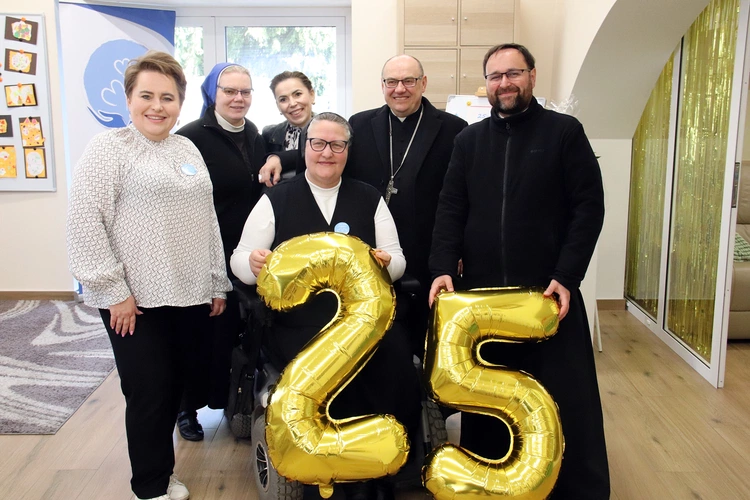 Poświęcenie nowej siedziby świetlicy "Źródełko" w parafii pw. św. Jadwigi we Wrocławiu-Leśnicy
