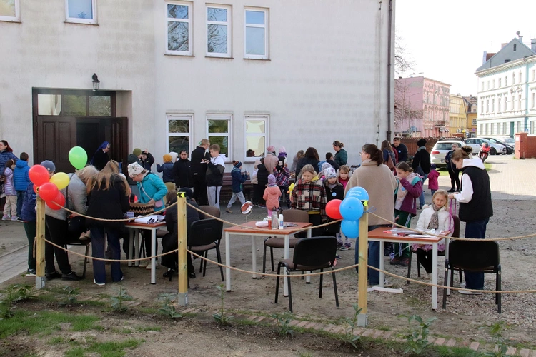 Poświęcenie nowej siedziby świetlicy "Źródełko" w parafii pw. św. Jadwigi we Wrocławiu-Leśnicy