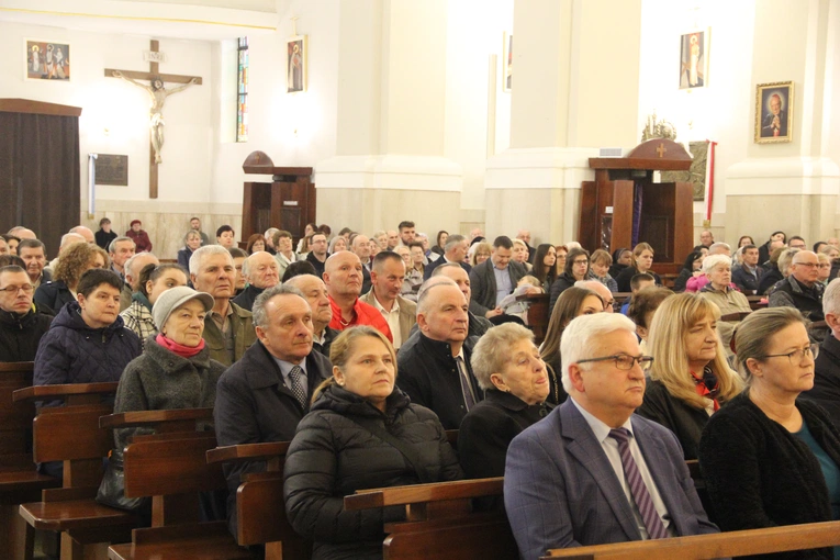 Powiśle Dąbrowskie pamięta o śp. abp. Zygmuncie Zimowskim