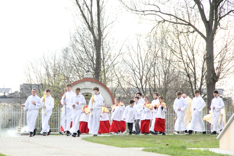Powiśle Dąbrowskie pamięta o śp. abp. Zygmuncie Zimowskim