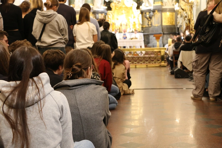 Jasna Góra. Pielgrzymka maturzystów - Msza św.