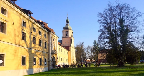 Wiosna wokół Starego Opactwa 