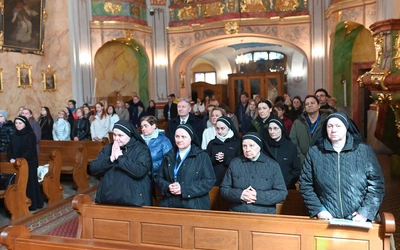 W dniu formacji wzięło udział ponad 100 osób z całej Polski. 