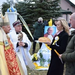 Relikwie św. Jana Pawła II dla parafii w Gowarczowie